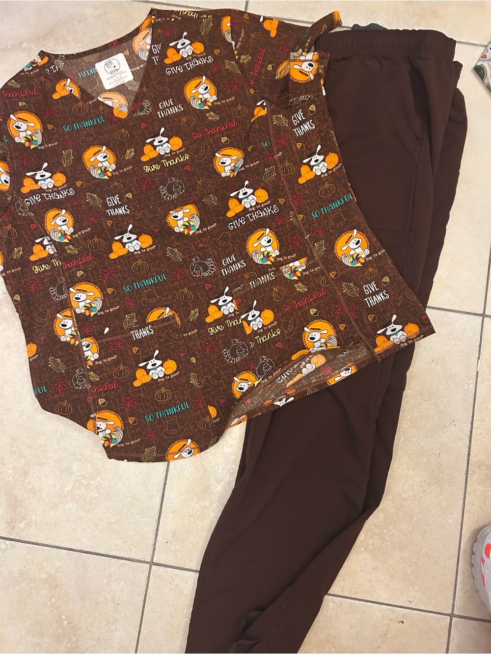 Unisex scrub set